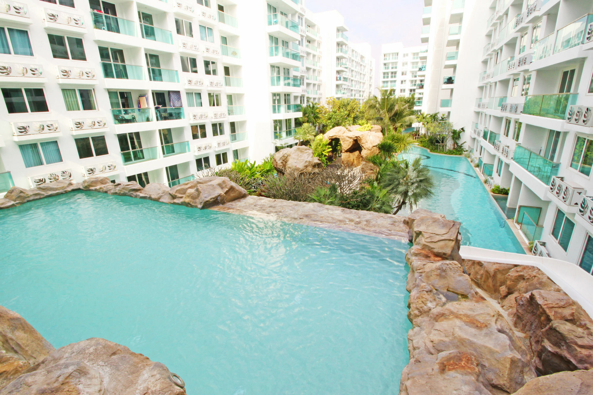 Amazon Residence By Pattaya Sunny Rentals Jomtien Beach Exterior foto