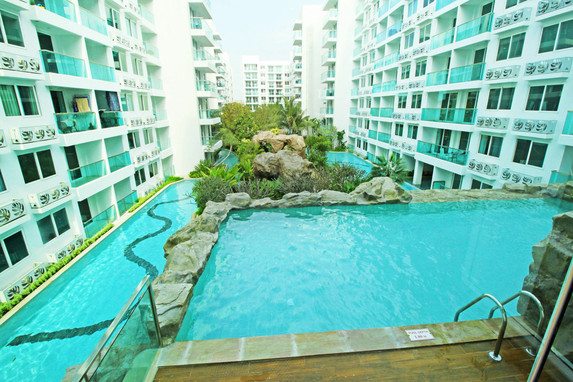 Amazon Residence By Pattaya Sunny Rentals Jomtien Beach Exterior foto
